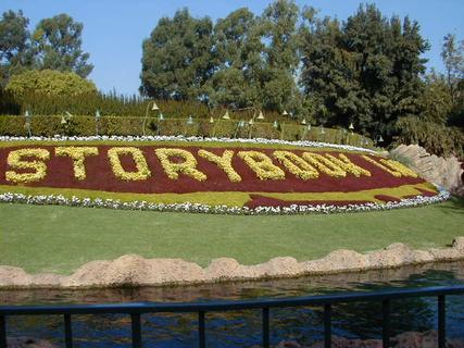Storybook Land in flowers<br>Location: <a href="https://www.google.com/maps/search/?api=1&query=33.81364,-117.91826" target="_new">Disneyland</a>